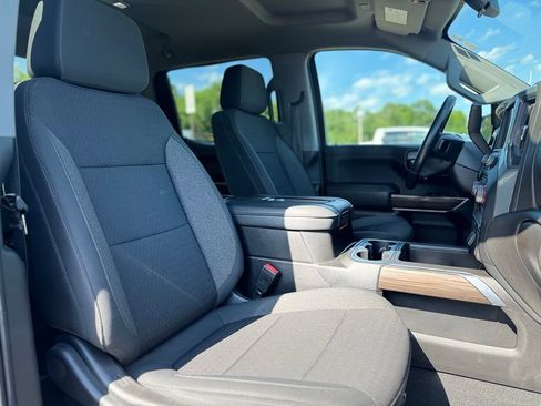 Used 2022 Chevrolet Silverado 1500 LT Trail Boss w/ Bed Protection Package AWD/4WD image 11