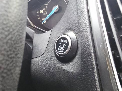 Used 2017 Ford Focus Titanium w/ Titanium Technology Package image 36