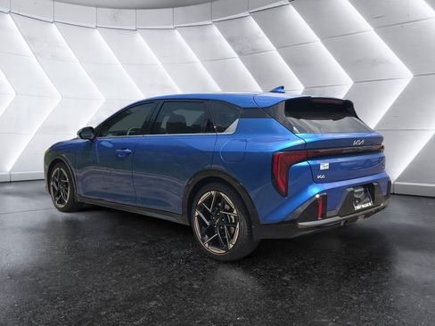 New 2026 Kia K4 GT-Line FWD image 3