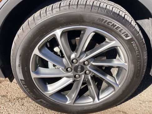 New 2026 Lincoln Corsair Premiere image 14