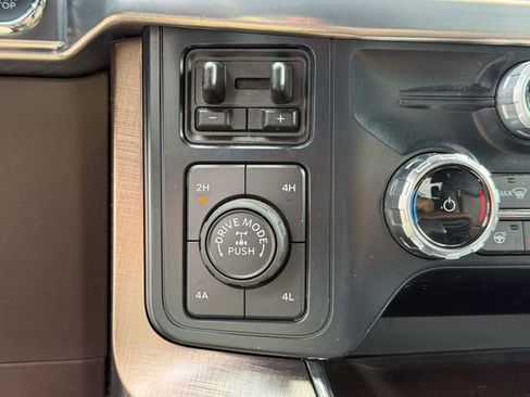 Used 2025 Ford F150 King Ranch w/ FX4 Off-Road Package AWD/4WD image 16