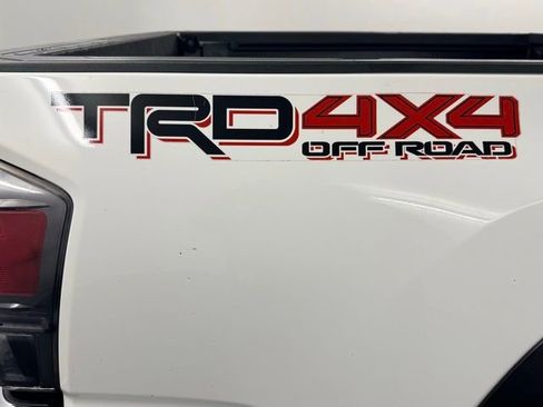 Used 2023 Toyota Tacoma TRD Off-Road AWD/4WD image 13