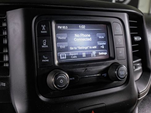 Used 2022 RAM 2500 Tradesman w/ Chrome Appearance Group image 25