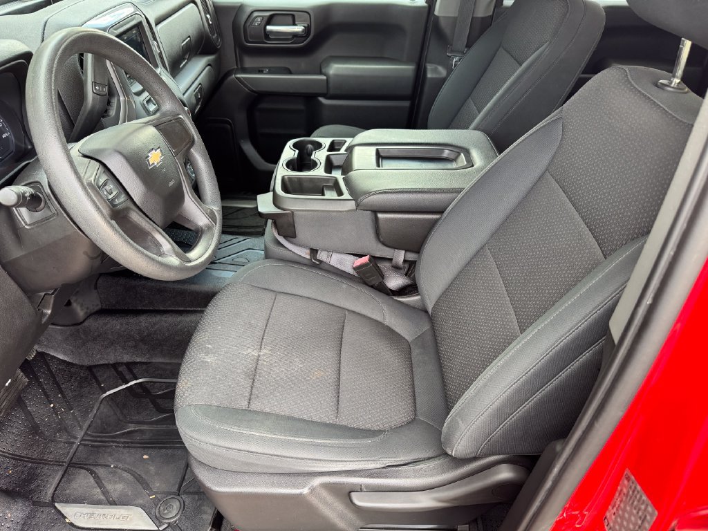 Used 2019 Chevrolet Silverado 1500 Custom w/ Custom Value Package AWD/4WD image 19
