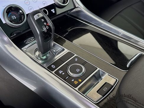 Used 2019 Land Rover Range Rover Sport SE image 21