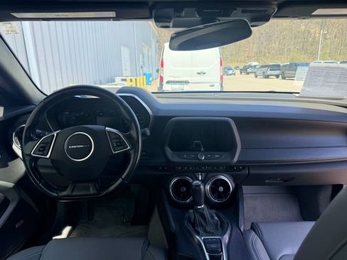Used 2018 Chevrolet Camaro LT w/ RS Package image 9