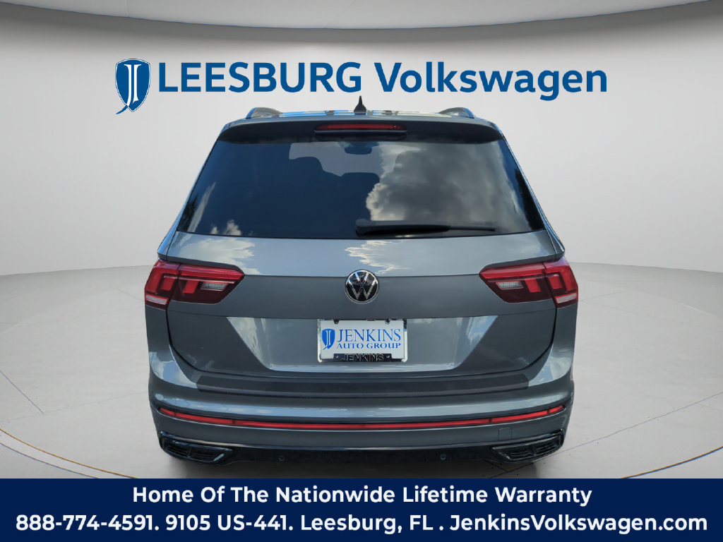Used 2023 Volkswagen Tiguan SE R-Line FWD image 7