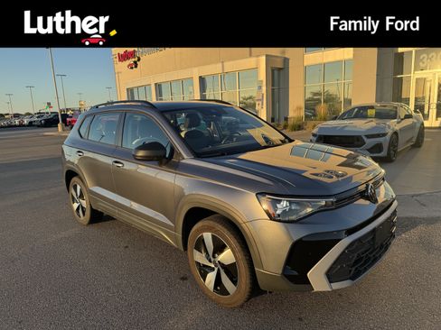 Used 2025 Volkswagen Taos S AWD/4WD image 1