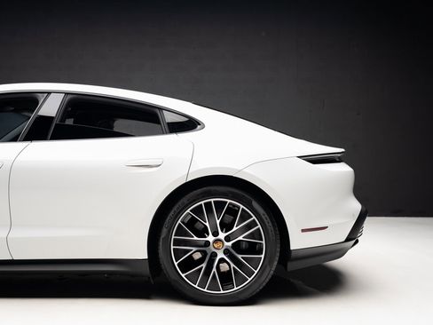 Used 2023 Porsche Taycan w/ Premium Package image 19