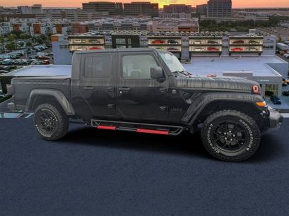 Used 2024 Jeep Gladiator Sport