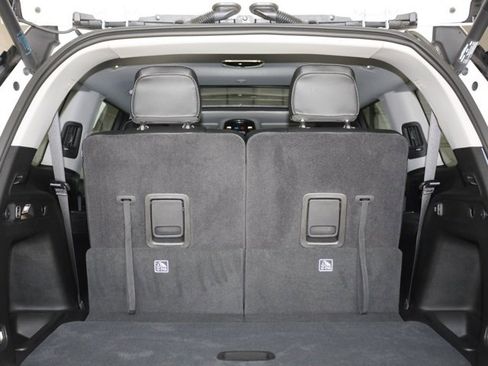 Certified 2023 Jeep Grand Cherokee L Limited w/ Black Appearance Package image 9