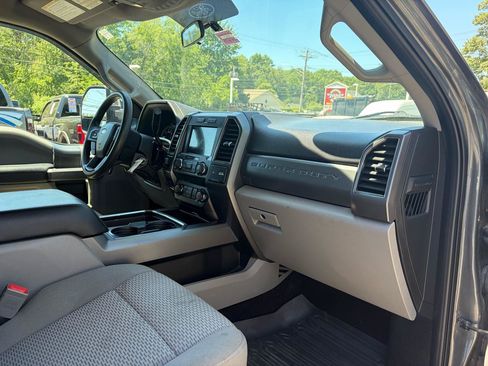 Used 2019 Ford F250 XLT w/ XLT Premium Package AWD/4WD image 49