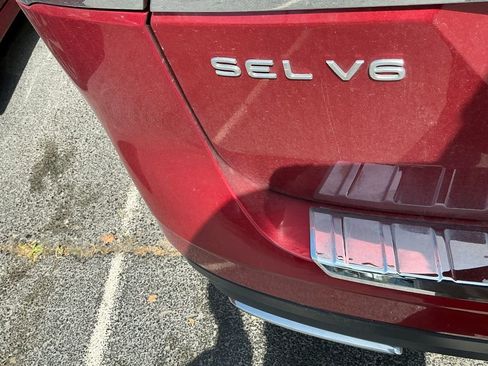 Used 2021 Volkswagen Atlas SEL Premium image 5