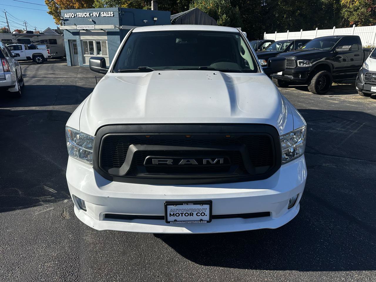 Used 2017 RAM 1500 Express AWD/4WD image 7