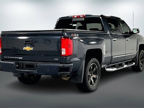 Used 2017 Chevrolet Silverado 1500 LTZ Z71 w/ LTZ Plus Package image 6