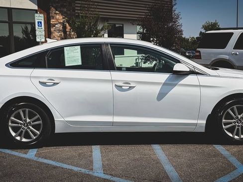 Used 2016 Hyundai Sonata SE w/ Cargo Package FWD image 24