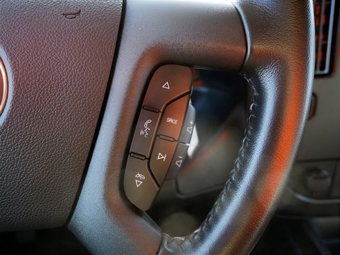 Used 2023 Chevrolet Express 3500 w/ Power Convenience Package image 18