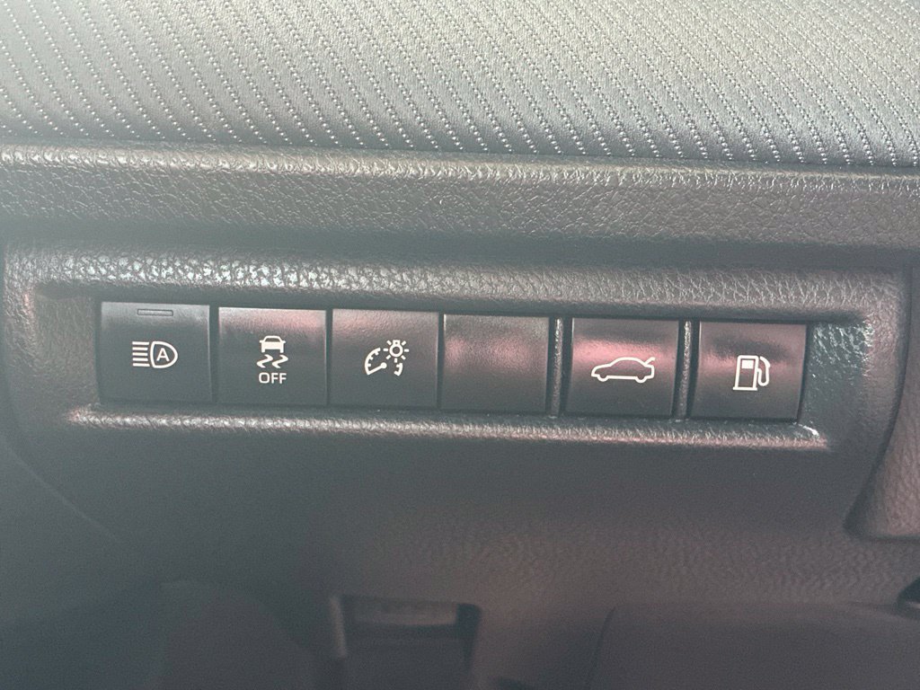 Used 2025 Toyota Camry SE FWD image 42