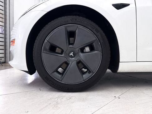 Used 2023 Tesla Model 3 Standard Range RWD image 15