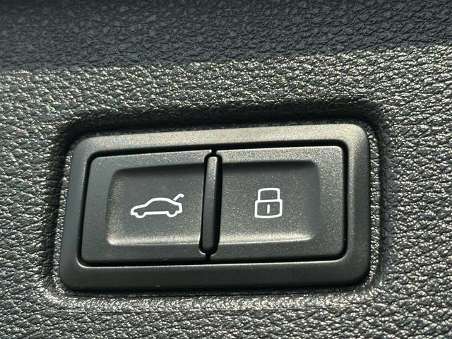 Used 2025 Audi Q7 3.0T Premium Plus AWD/4WD image 36