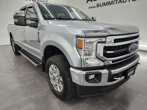 Used 2022 Ford F250 Lariat w/ Chrome Package image 2