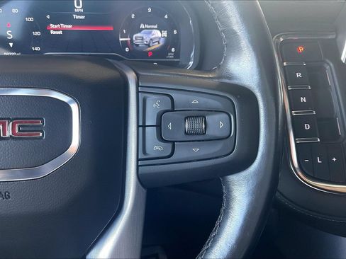 Used 2023 GMC Yukon XL SLE w/ Gmc Pro Safety Plus Package AWD/4WD image 11