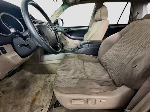 Used 2008 Toyota 4Runner SR5 RWD image 13