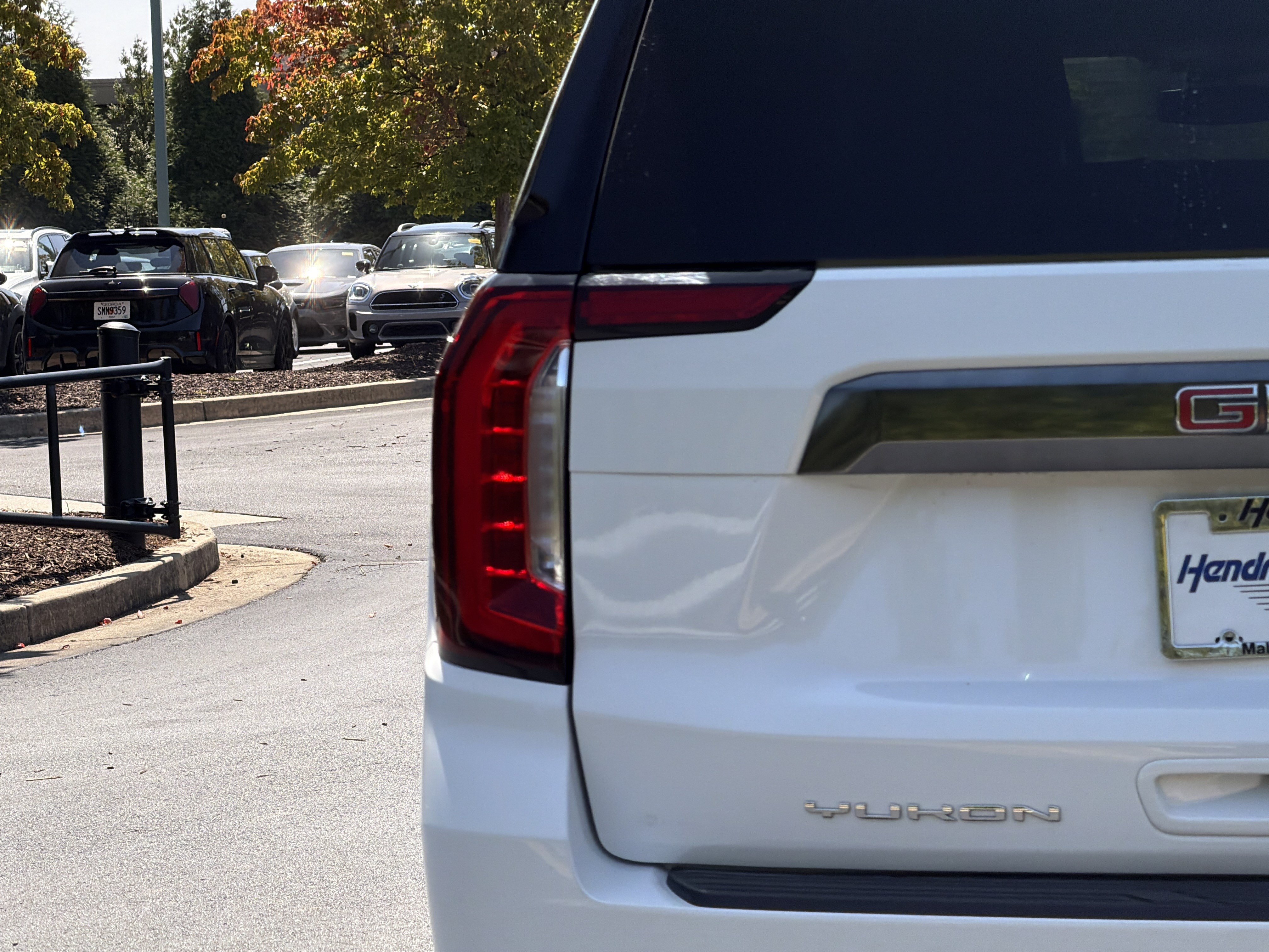 Used 2023 GMC Yukon XL AT4 w/ AT4 Premium Package AWD/4WD image 22
