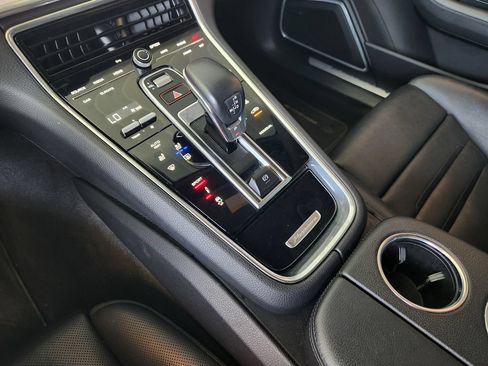 Used 2023 Porsche Panamera 4 AWD/4WD image 20