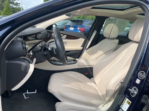Used 2021 Mercedes-Benz E 450 4MATIC Sedan image 28