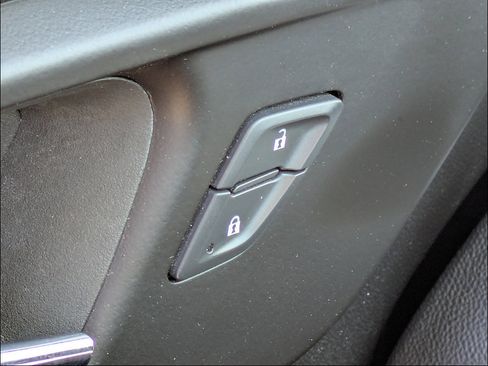 Used 2024 Chevrolet Malibu LT FWD image 20