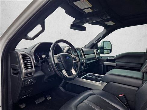 Used 2020 Ford F250 Platinum w/ FX4 Off-Road Package AWD/4WD image 9