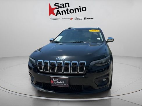 Used 2019 Jeep Cherokee Latitude Plus FWD image 5