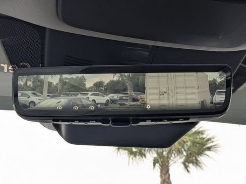 Certified 2025 Kia Carnival SX Prestige FWD image 34