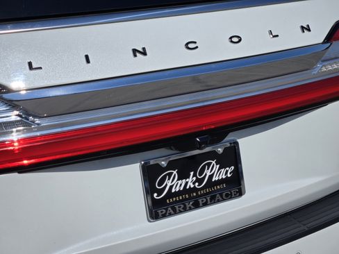 Used 2021 Lincoln Navigator Black Label w/ Special Edition Package AWD/4WD image 45