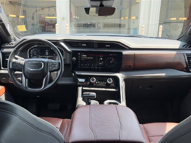 Used 2023 GMC Sierra 1500 Denali Ultimate AWD/4WD image 13
