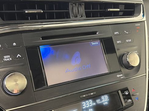 Used 2014 Toyota Avalon XLE Touring FWD image 19