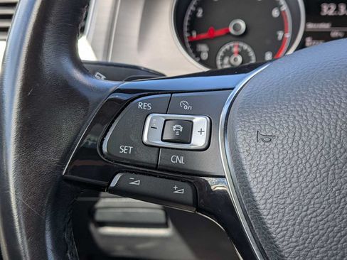Used 2016 Volkswagen Golf Limited Edition FWD image 24
