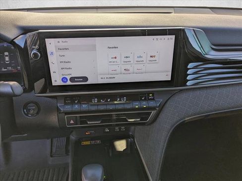 Used 2025 Toyota Camry XLE image 14