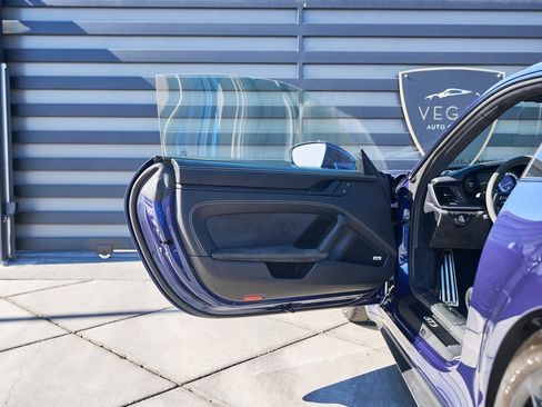 Used 2022 Porsche 911 GT3 image 24