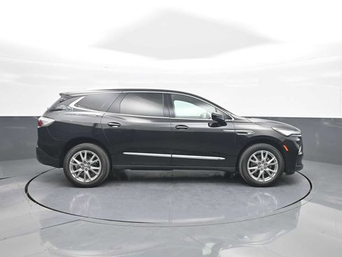 Used 2023 Buick Enclave Essence w/ Experience Buick Package FWD image 9