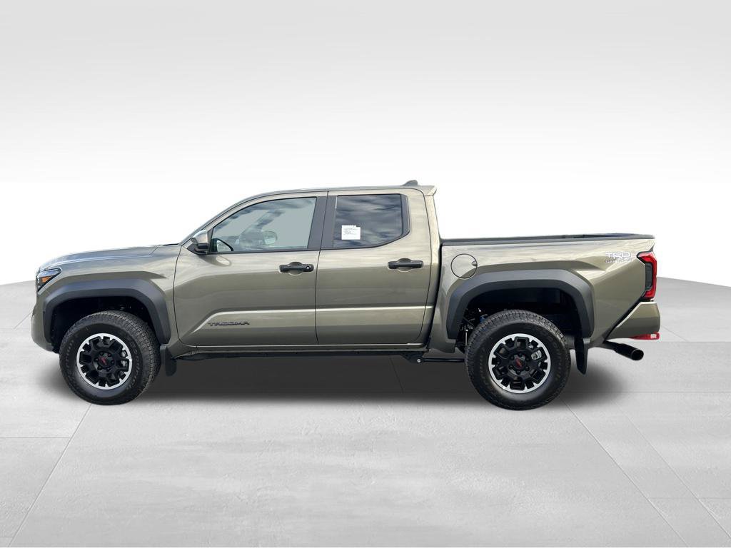 New 2026 Toyota Tacoma TRD Off-Road AWD/4WD image 2