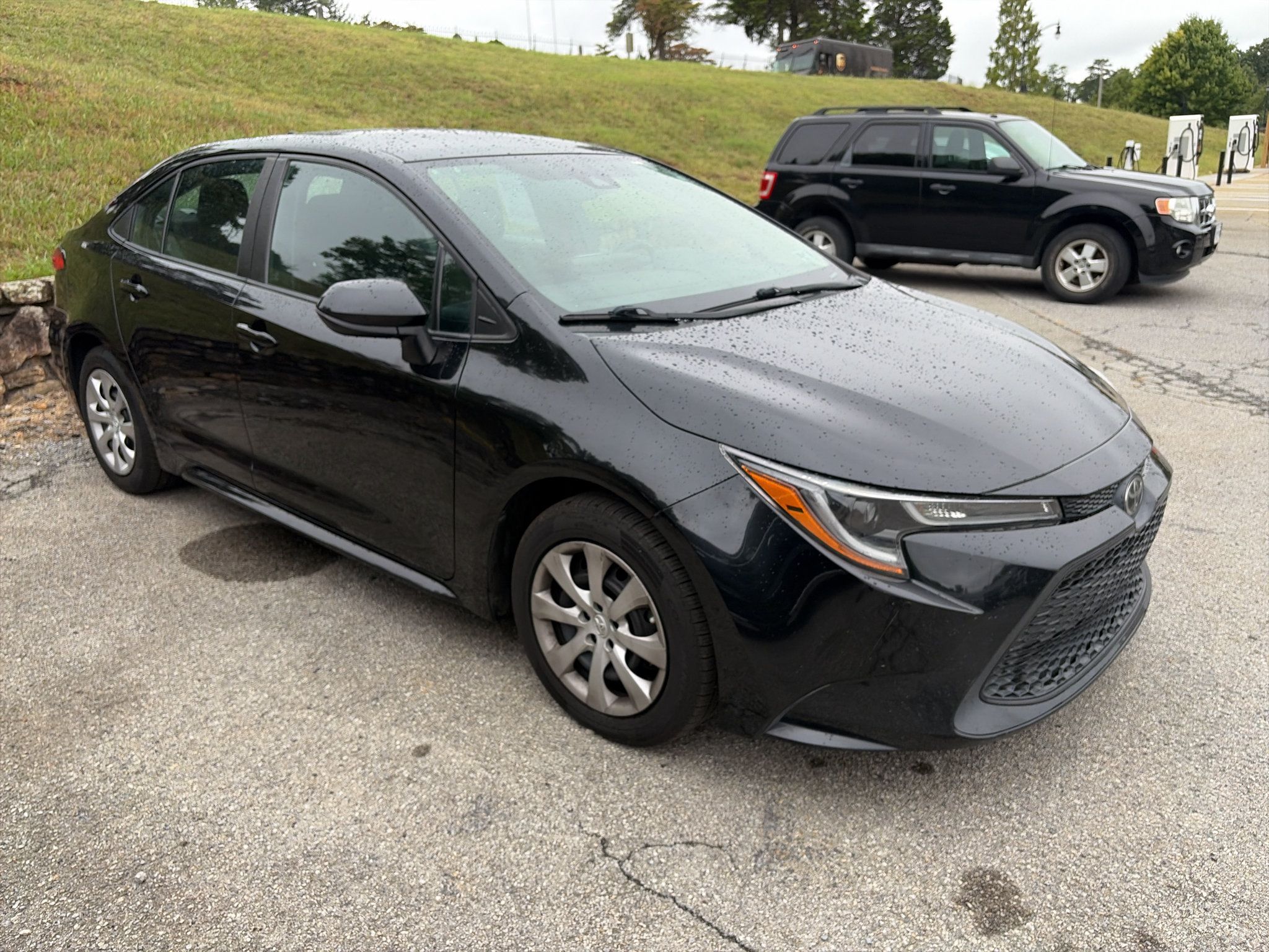 Used 2022 Toyota Corolla LE FWD image 4