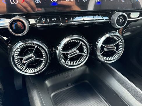 New 2025 Chevrolet Blazer EV LT image 22