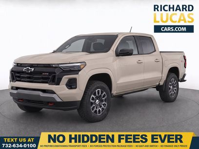 Used 2023 Chevrolet Colorado Z71 w/ Z71 Convenience Package 2