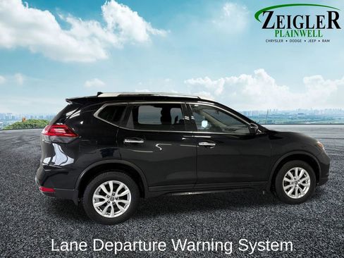 Used 2020 Nissan Rogue SV image 8
