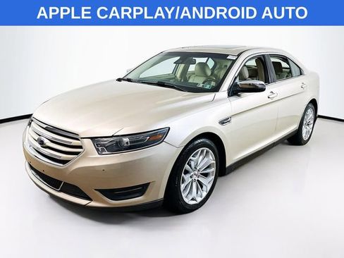 Used 2018 Ford Taurus Limited image 3