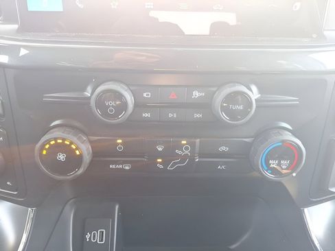 Used 2025 Ford F150 STX w/ Equipment Group 200A image 19