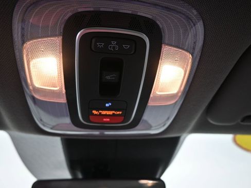 Used 2025 Hyundai Elantra SEL FWD image 25