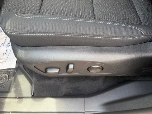 New 2026 Chevrolet Traverse LT w/ LPO, Floor Liner Package FWD image 18